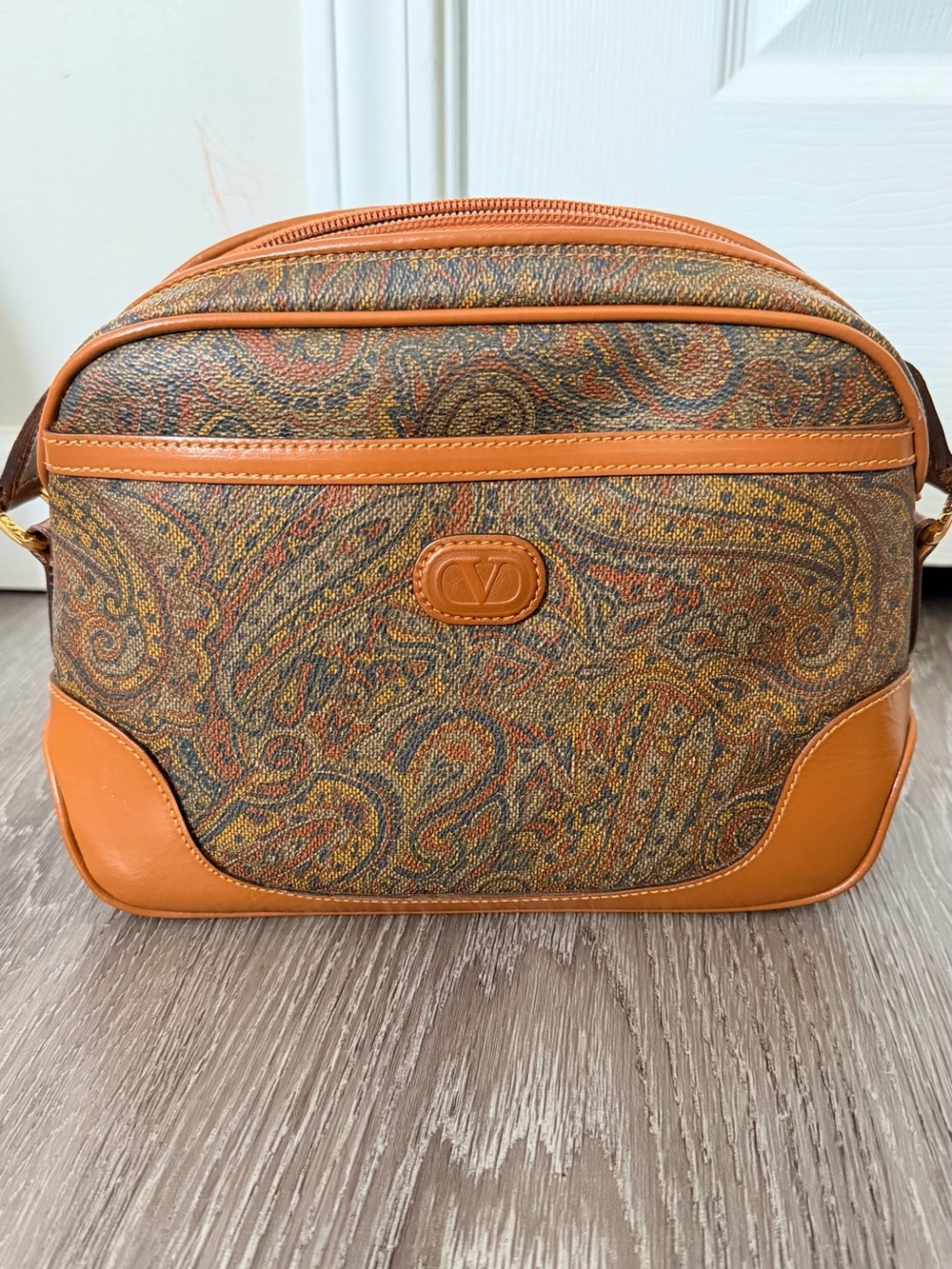 RareVintage VALENTINO GARAVANI Paisley print Leather Bag